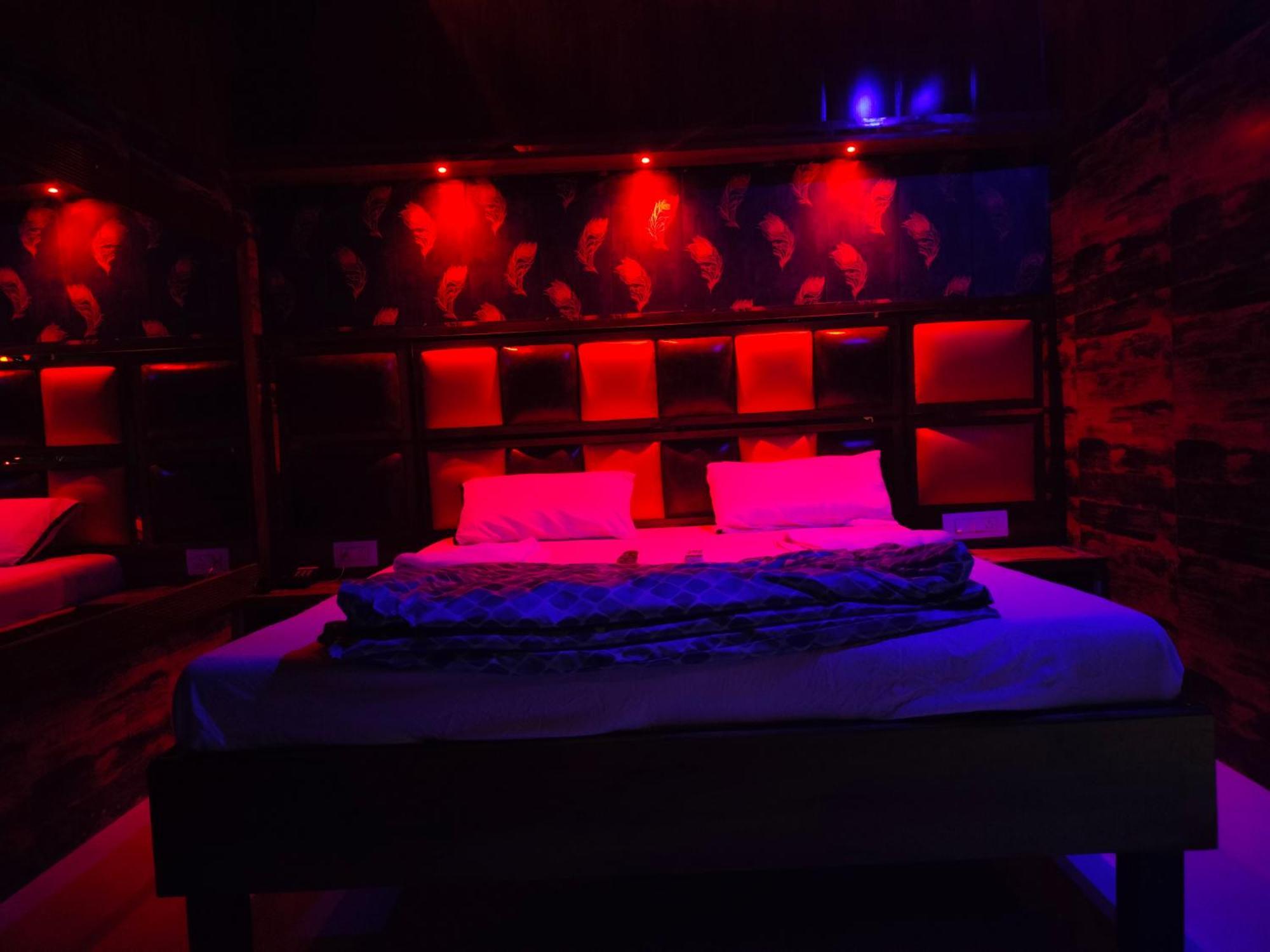 Spring Resort & Lodging Mumbai Luaran gambar